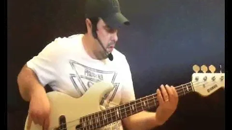Yamaha BB414