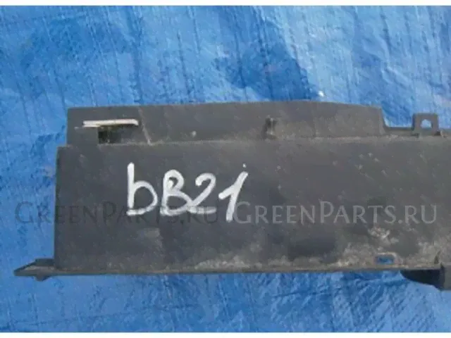Подлокотник на Toyota Bb QNC20, QNC21, QNC25-1