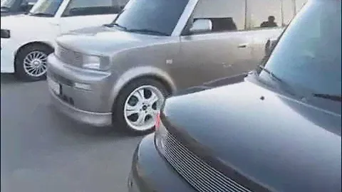 Toyota bB / Scion xB - V встреча bB xB Челябинск 4,10,2009.wmv